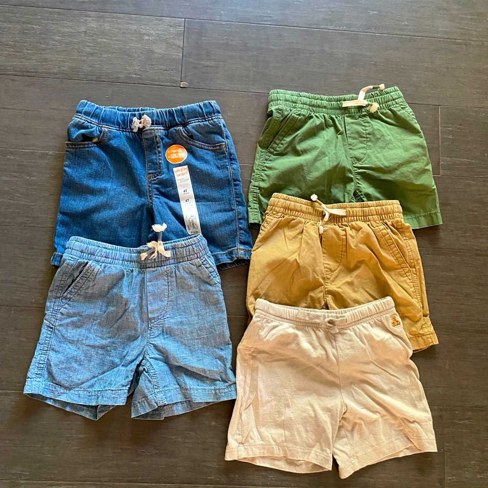 5 Pack of Shorts GAP 4T 🧸